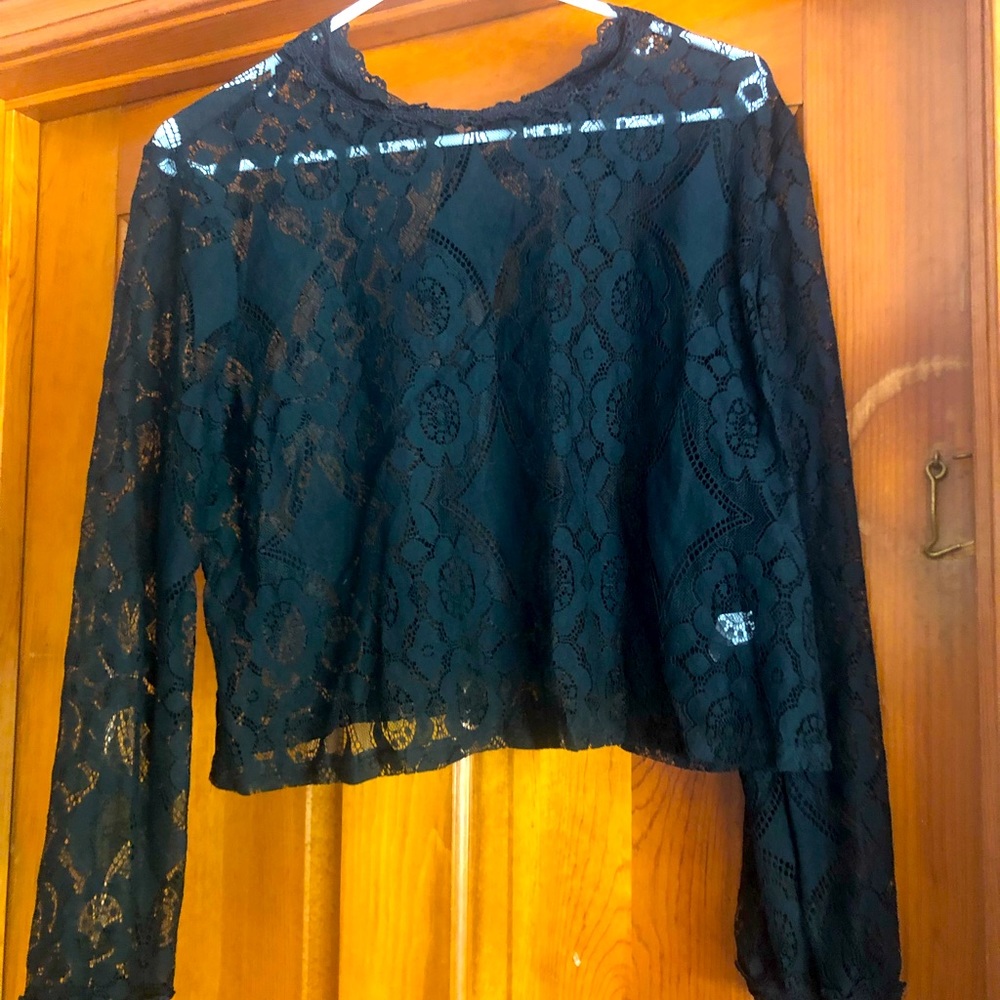 Black lace crop top XL